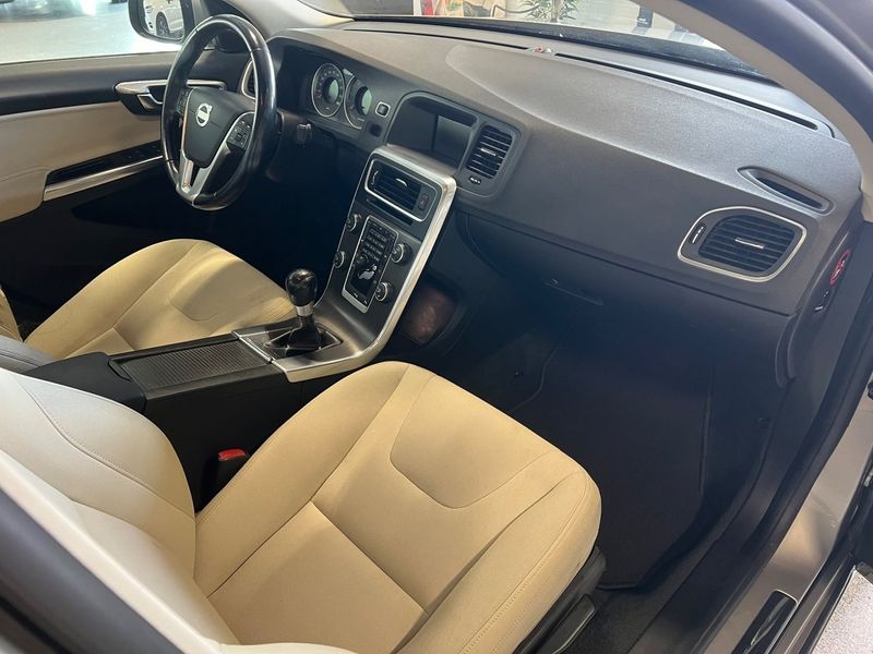 Volvo S60 bild 10