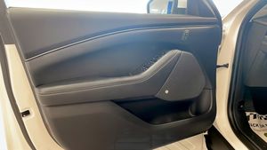 Ford Mustang Mach-E bild 11