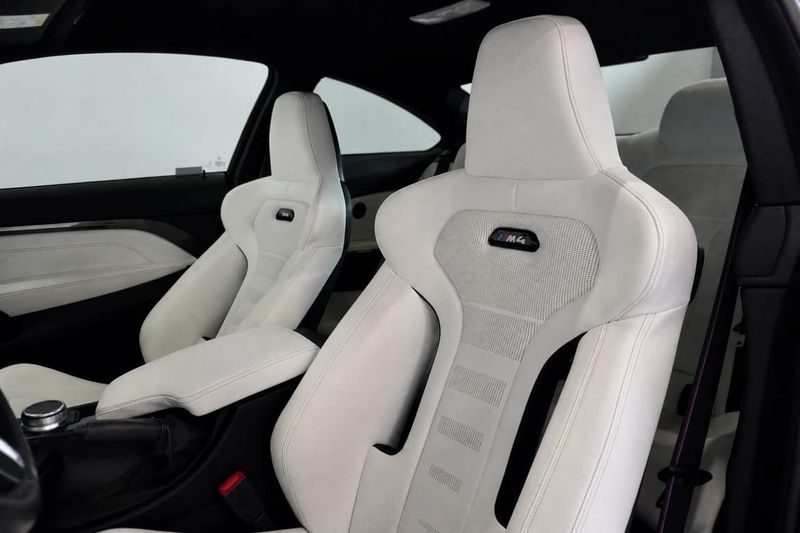 BMW M4 bild 15