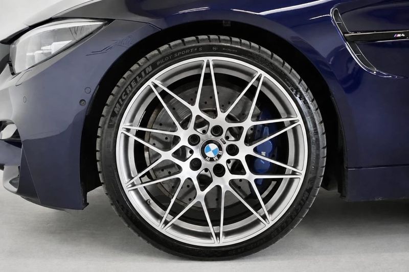BMW M4 bild 12