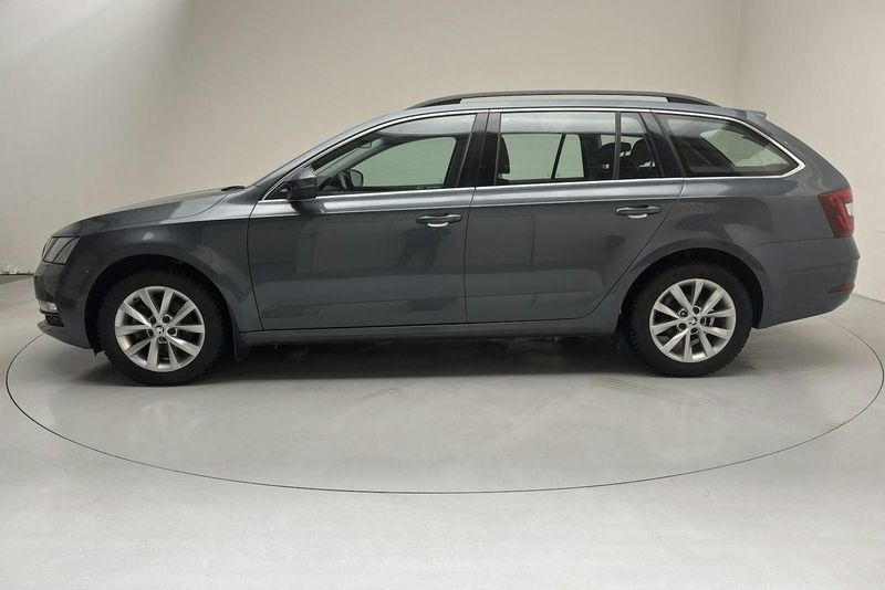Skoda Octavia bild 2