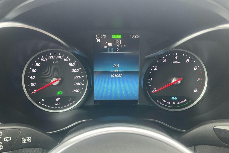 Mercedes GLC300 bild 10