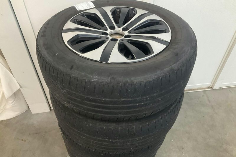 Mercedes GLC300 bild 14