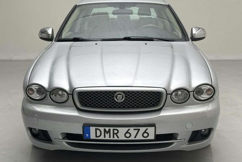 Jaguar X-Type bild 4