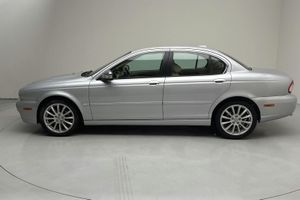 Jaguar X-Type bild 2