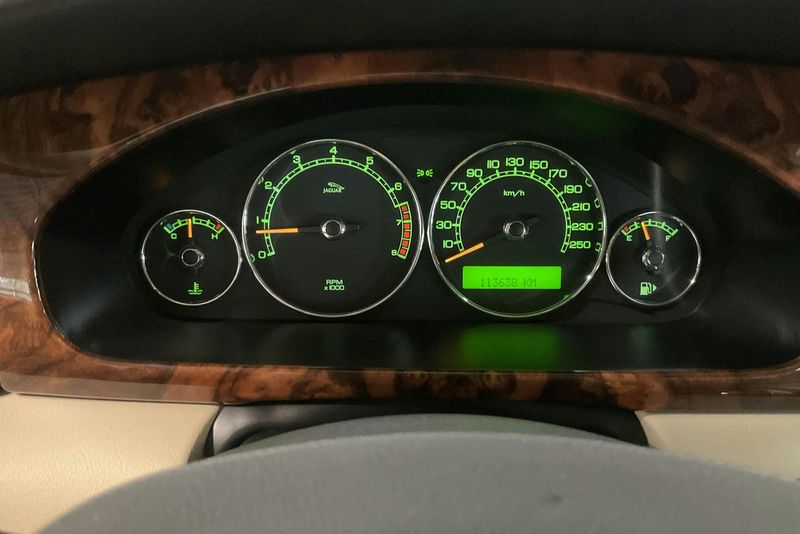 Jaguar X-Type bild 10