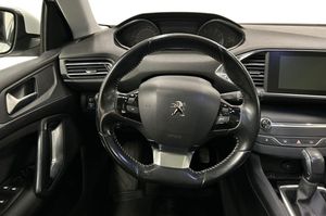 Peugeot 308 bild 8