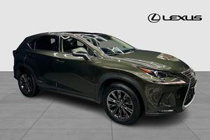 Lexus NX bild 8