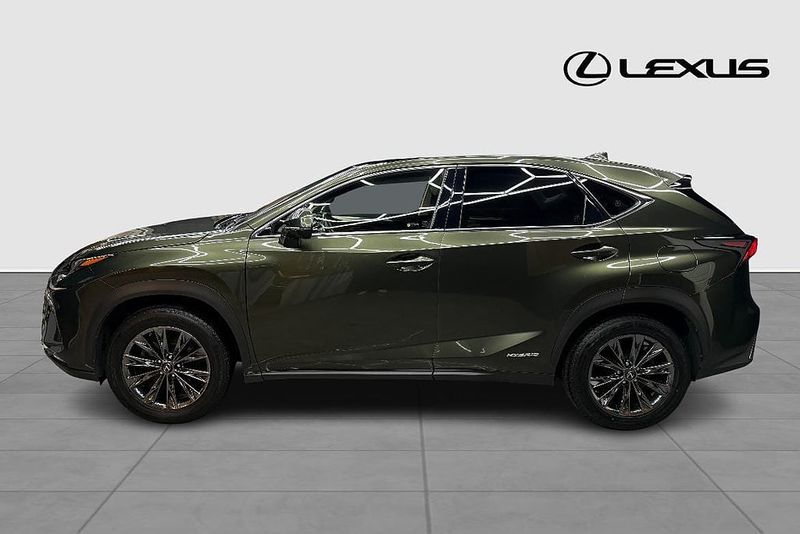 Lexus NX bild 2