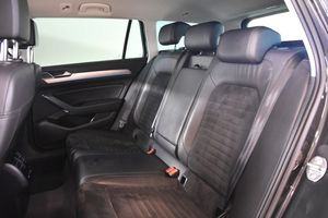 Volkswagen Passat bild 11