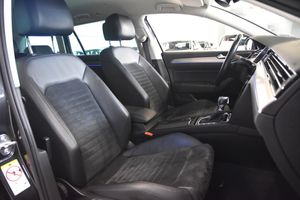 Volkswagen Passat bild 8