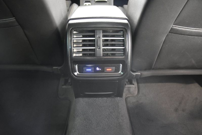 Volkswagen Passat bild 15