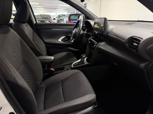 Toyota Yaris Cross bild 12