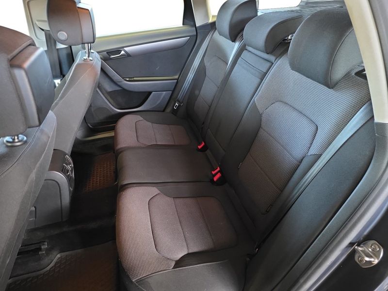 Volkswagen Passat bild 10