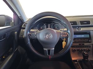 Volkswagen Passat bild 7