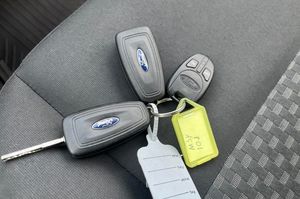 Ford Transit bild 15