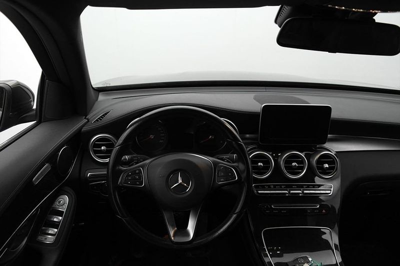 Mercedes GLC220 bild 10