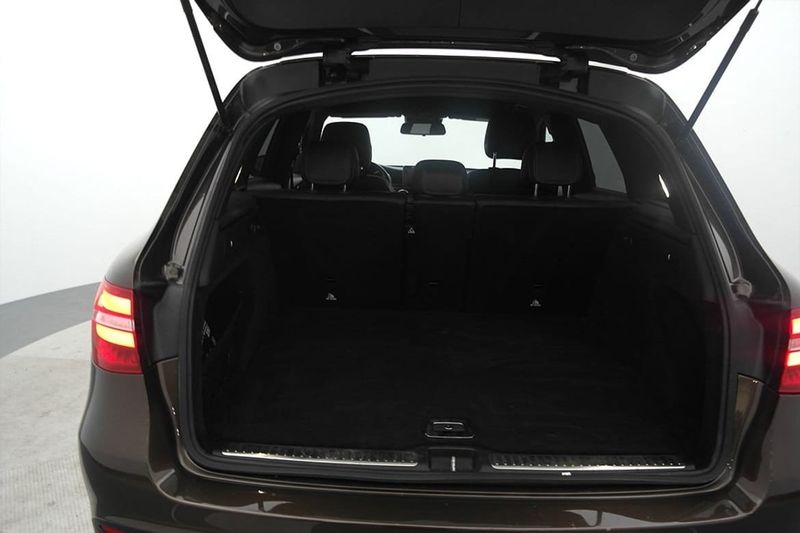 Mercedes GLC220 bild 24