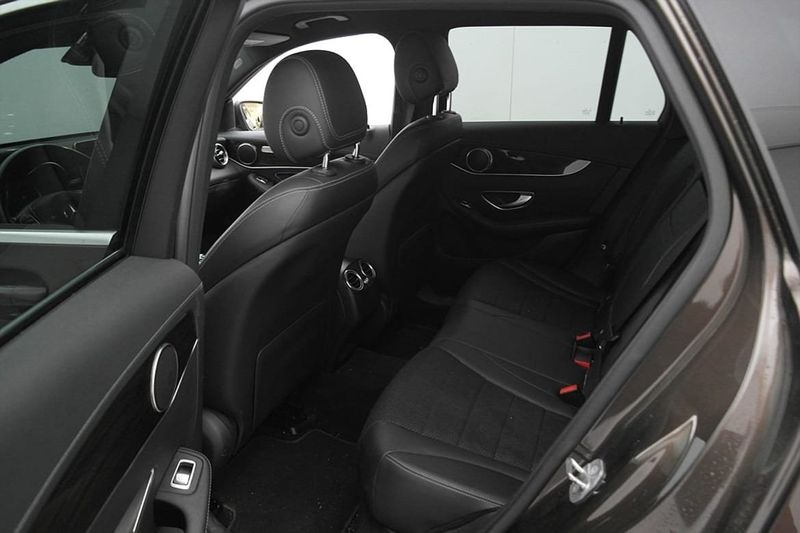 Mercedes GLC220 bild 22