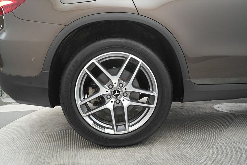 Mercedes GLC220 bild 27