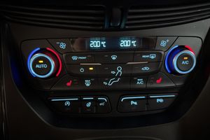 Ford Kuga bild 18