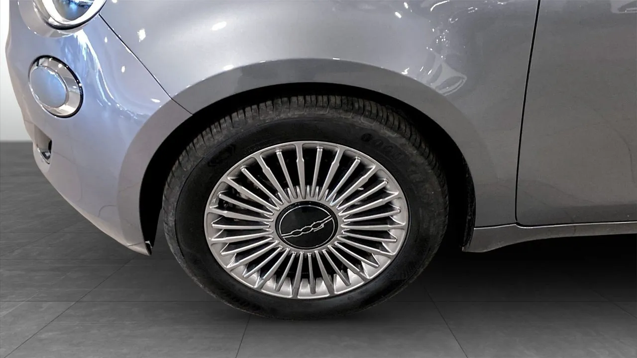 Fiat 500e bild 9