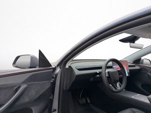 Tesla Model Y bild 11