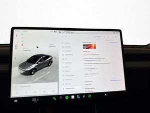 Tesla Model Y bild 25