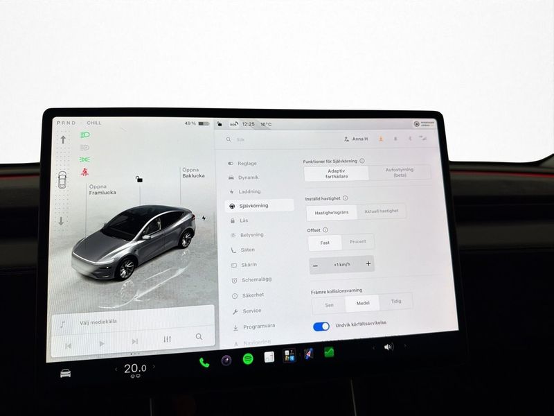 Tesla Model Y bild 24