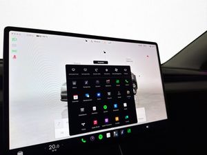 Tesla Model Y bild 20