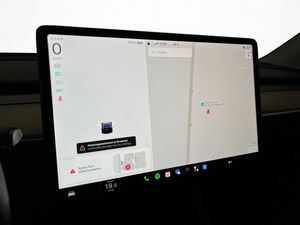 Tesla Model Y bild 19