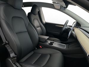 Tesla Model Y bild 28