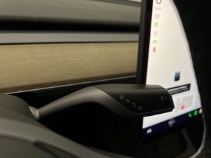 Tesla Model Y bild 18
