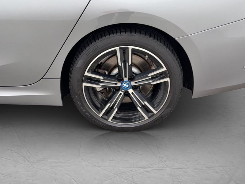 BMW 330 bild 32