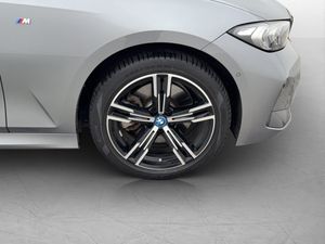 BMW 330 bild 30
