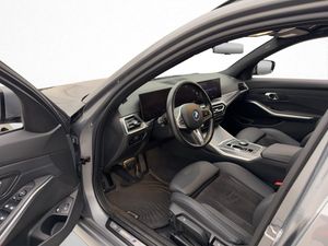 BMW 330 bild 10