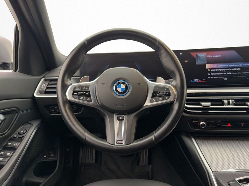 BMW 330 bild 12