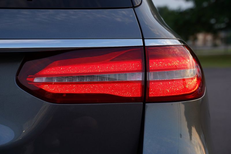 Mercedes E350 bild 4