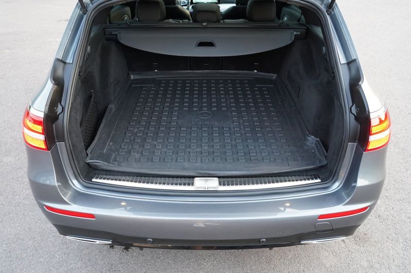 Mercedes E350 bild 17