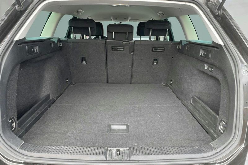 Volkswagen Passat bild 9