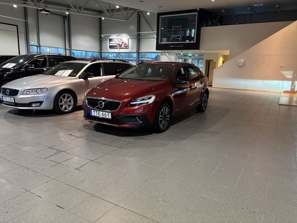 Volvo V40 Cross Country D2 Momentum - 2017