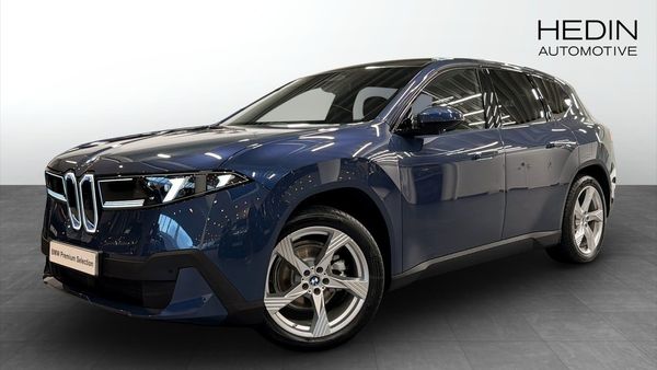 BMW iX3 50 xDrive Pano H/K HUD DAP Rattvärme - 2026