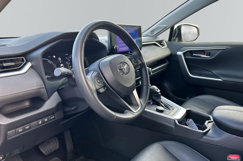 Toyota RAV4 bild 6