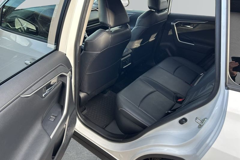 Toyota RAV4 bild 5