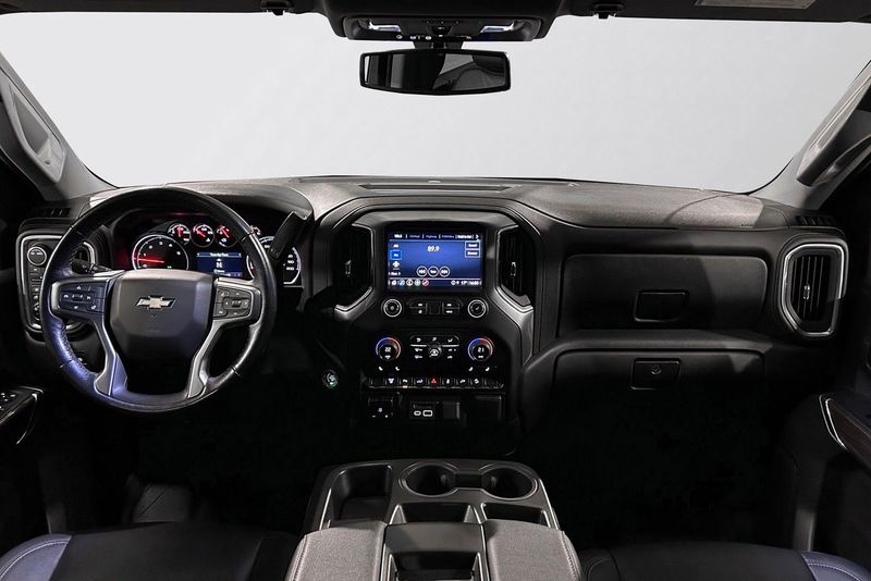 Chevrolet Silverado bild 17
