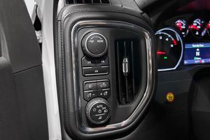 Chevrolet Silverado bild 26