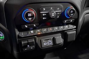 Chevrolet Silverado bild 25