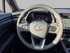 Lexus LBX bild 17