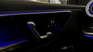 Mercedes GLC300 bild 11