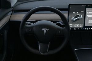 Tesla Model 3 bild 7